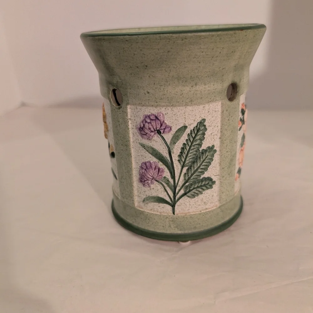 Yankee Candle Garden Flower Botanical Ceramic Tart Wax Melt Warmer
